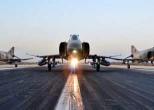 هواپیما F4 (فانتوم)